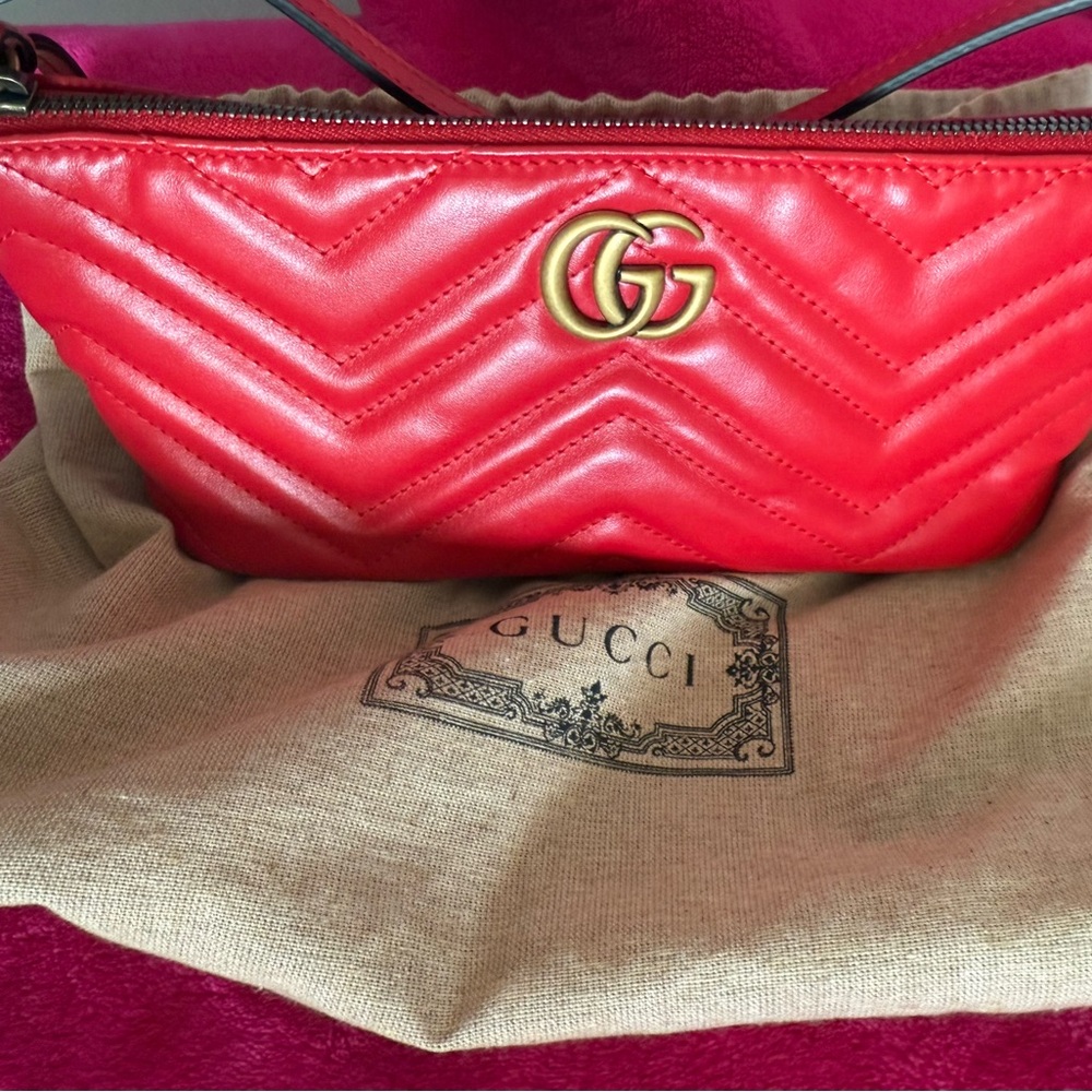🏷️NWT -GG Marmont Small Shoulder Bag